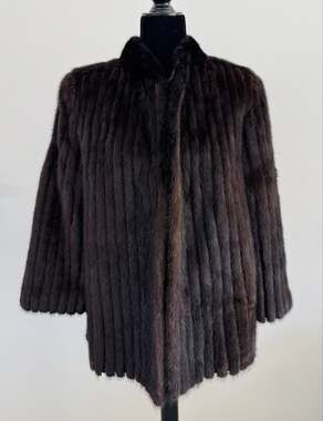 1950s Saga Mink Mahogany Fur Coat 3/4 Bell Sleeves Thigh Length Medium